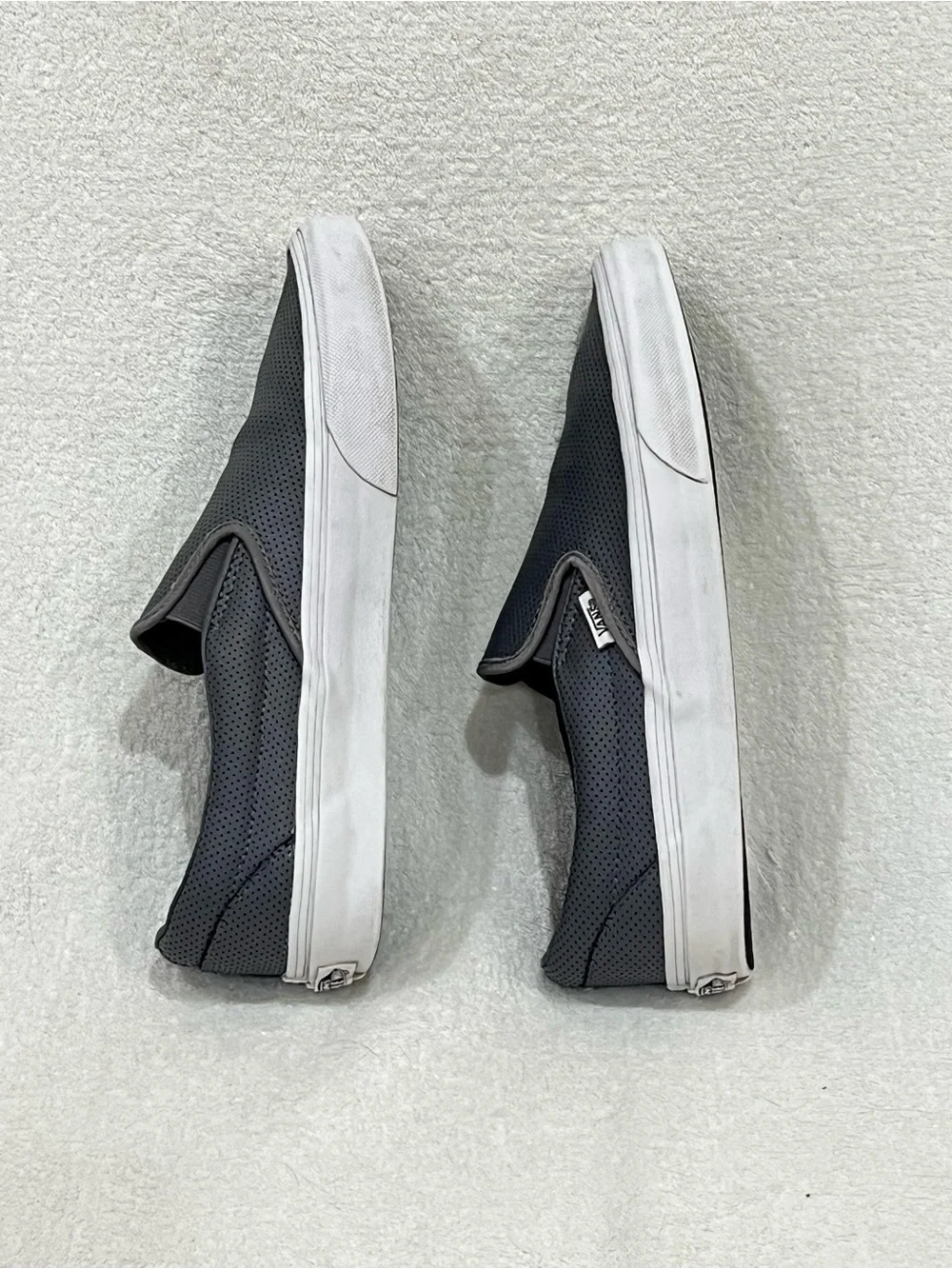 Vans classic grey